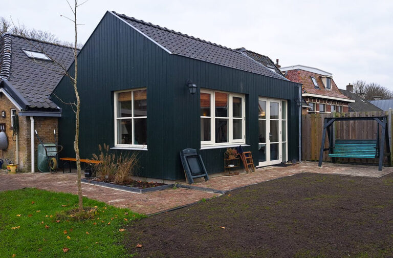 nieuwe-aanbouw-bij-woning-inAchlum-buiten-2